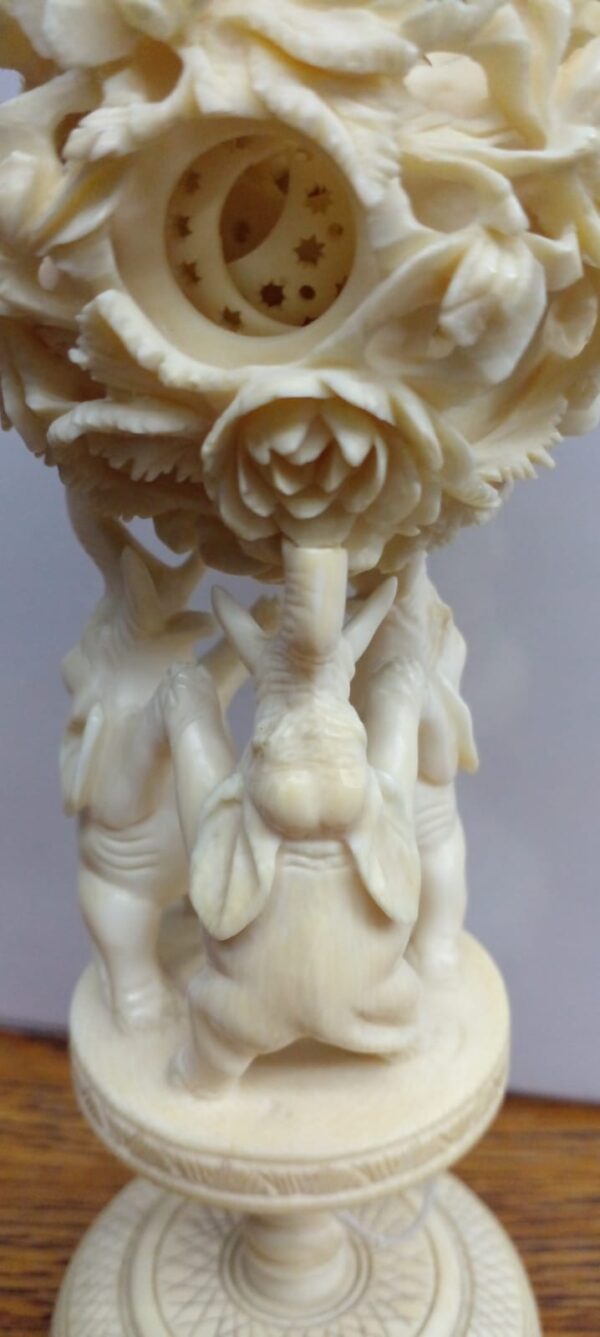 Columna con elefantes en marfil - Image 5