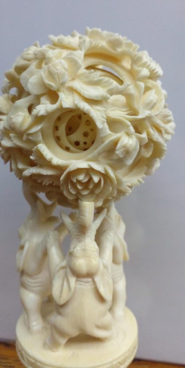Columna con elefantes en marfil - Image 10